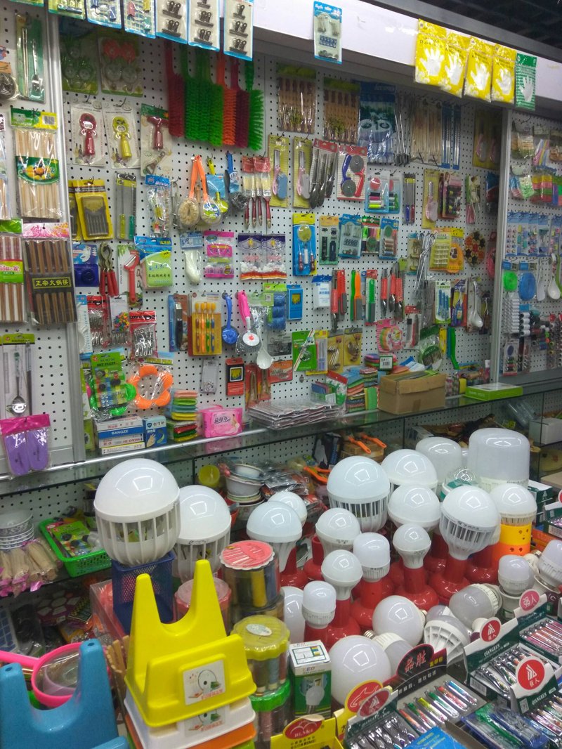 企业礼品定制:传递温度与价值的艺术